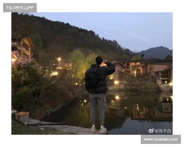 李永炜展示增肌成果,性感帅照引发健身迷热议 李永炜展示增肌成果,性感帅照引发健身迷热议